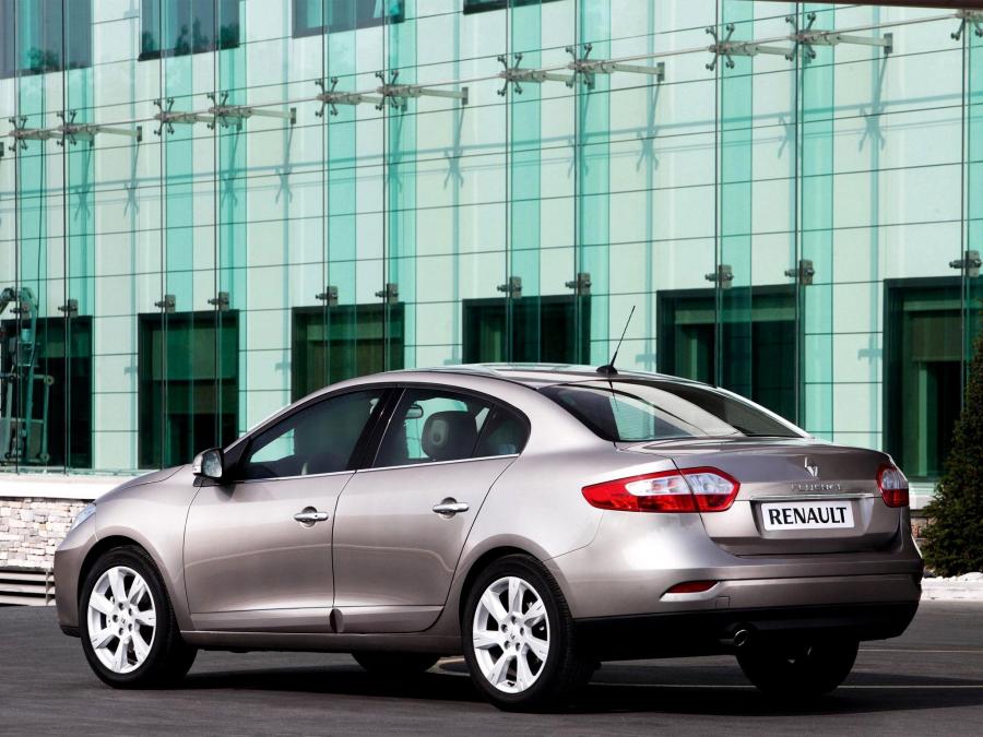  Renault Fluence 2009 года  (фото 14 из 30)